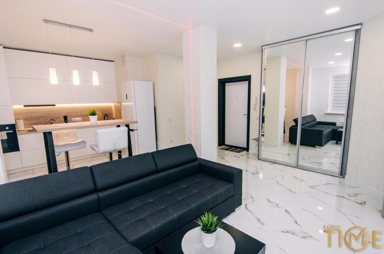 Bright Apartment 9Th Floor Lxt By グロドノ エクステリア 写真